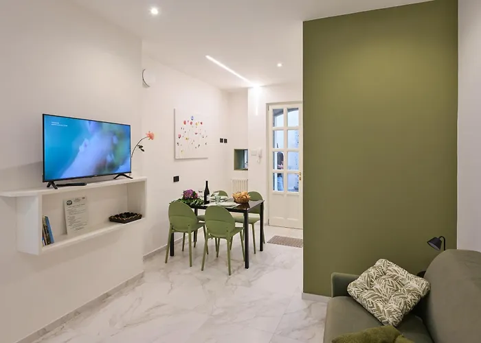 - Isola Bella Apartament *